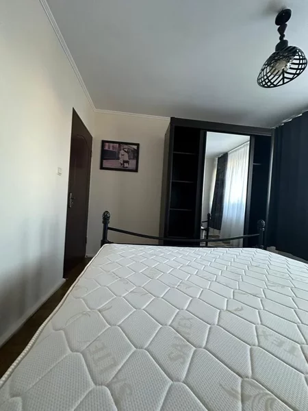 Apartament 2 camere mobilat, Metrou Eroii Revolutiei 1 minute Metrou