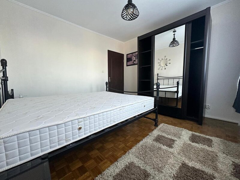 Apartament 2 camere mobilat, Metrou Eroii Revolutiei 1 minute Metrou