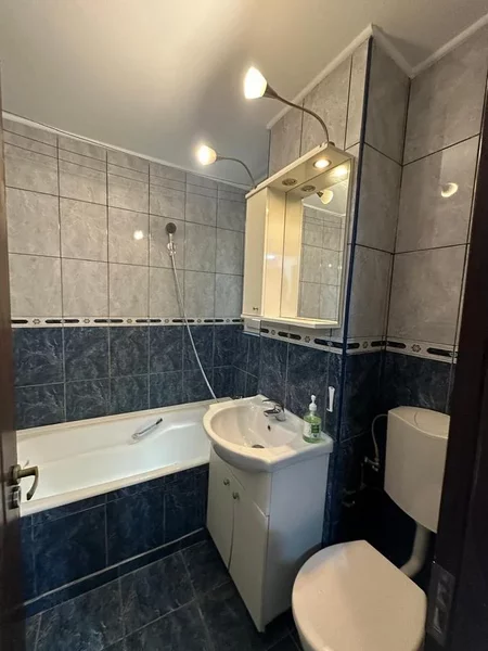 Apartament 2 camere mobilat, Metrou Eroii Revolutiei 1 minute Metrou